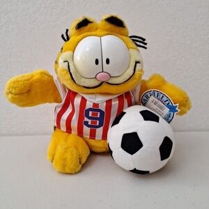 RARE Vintage 1994 PAWS D&G Enterprise Garfield Soccer #9 w/Ball Plush NWT